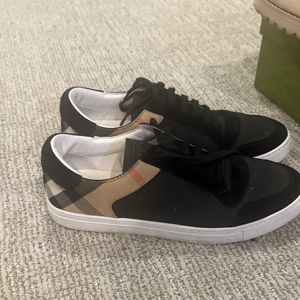 Burberry Black and Beige Men's Sneakers
